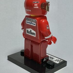 Niki Lauda 1977 Ferrari formula 1 grand prix pilota driver minifigure from the Official Motorsport Merchandise store collection.