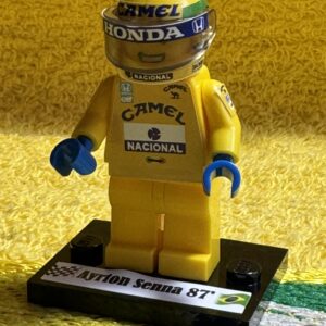 Ayrton Senna Lorus 99T F1 formula 1 F1 grand prix pilota figura driver Super suit and super helmet in minifigure from the Sports Car Racing Race Suits store collection.